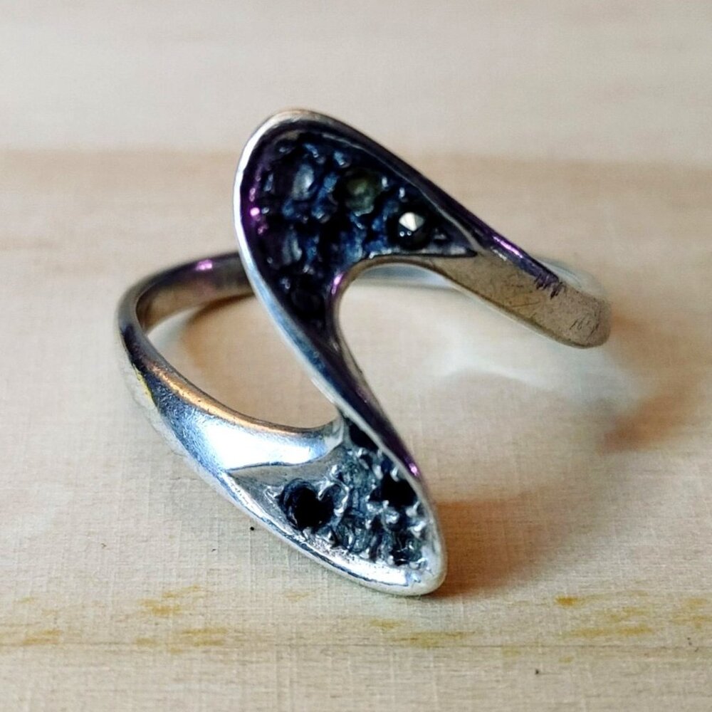 Abstract Sterling Silver Ring Size 7 Black Clear Stone 2.46g Modern Swirl Design